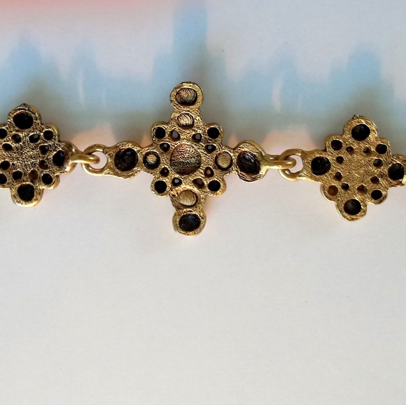 Goldtone and multicolor bead bracelet - Picture 5 of 5